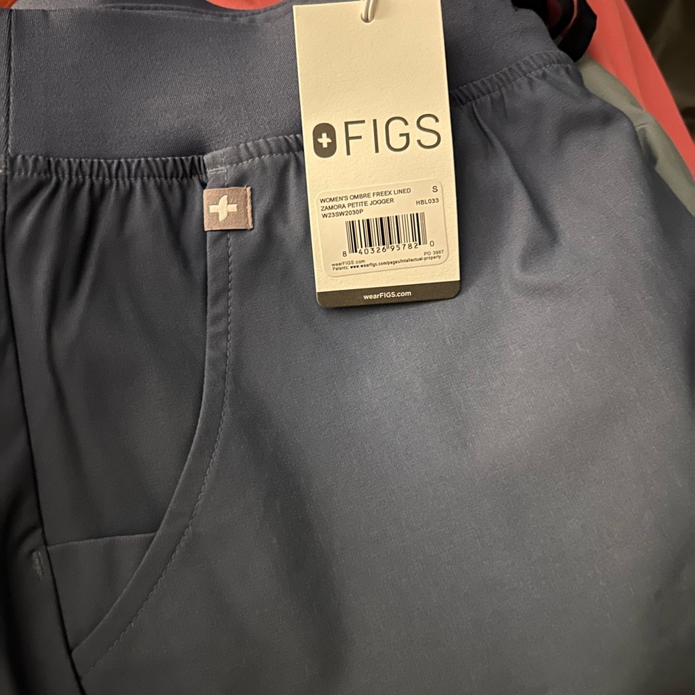 NWT Figs Zamora freex lined jogger scrub pants ombré blue